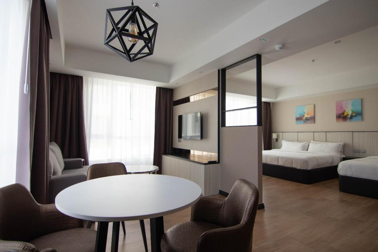 Higher Hotel Bandar Seri Begawan Exterior photo